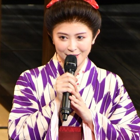 宮澤エマ、演技の素養は父方の祖母から「演劇との出会いを作ってくれた」 画像