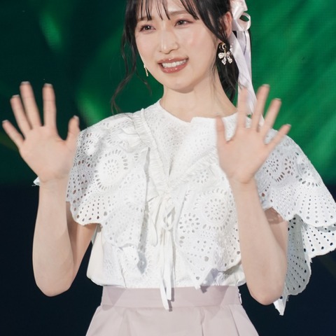 小栗有以・鈴木愛理・高橋ひかるらがGirlsAwardで豪華共演! 画像