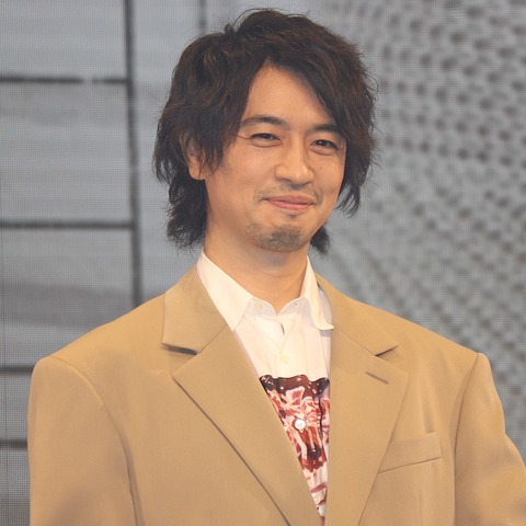 斎藤工、草彅剛は「恐ろしい」! 画像