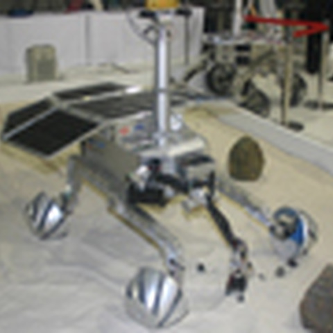 【宙博2009 Vol.8】多脚、自律走行、ミミズ型、多方向クローラー、etc. ロボットたち 画像