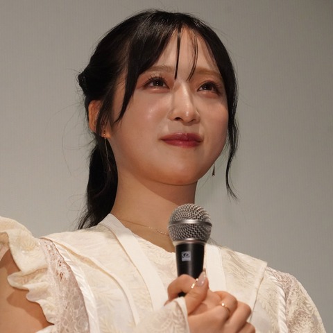 AKB48小栗有以、監督からの絶賛に大照れ…ホラー映画にしてはかわいすぎる! 画像