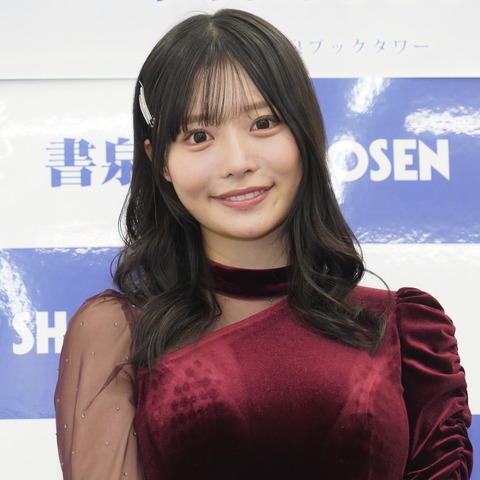 高鶴桃羽、新作カレンダーでバニー姿を初公開「お尻の尻尾がちゃんと見える」 画像