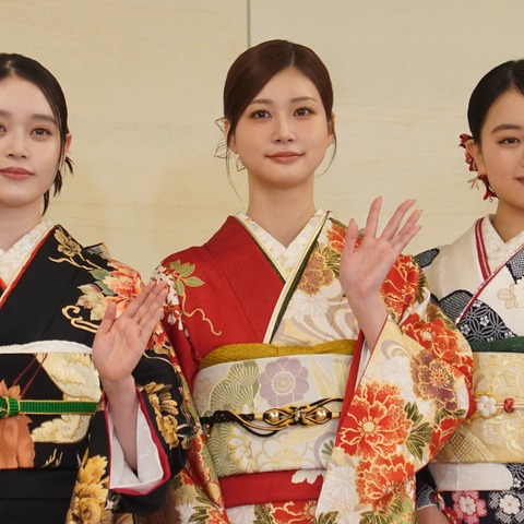 エイベックスの美男美女が新年の抱負、上坂樹里は髙石あかりからの朝ドラバトンタッチに「ワクワク」 画像