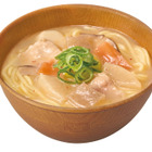 すき家「とん汁みそらーめん」が復活！麺を改良して29日より発売 画像