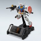 ガンプラケータイ第2弾「945SH G」が10日に発売 画像