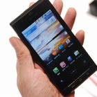 東芝製スマートフォン「REGZA Phone T-01」が本日発売……NTTドコモ 画像
