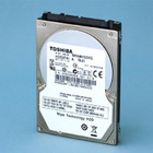 東芝、想定外の機器に接続するとデータを無効化する新技術を用いたHDD 画像