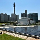 太陽光発電でEVを充電、日産が実証実験を開始 画像