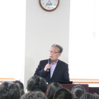 「英語運用能力のない人にチャンスはない」……グーグル日本法人元社長 村上憲郎氏が広尾学園で講演 画像