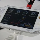 【China Joy 2012】PSVitaそっくりな3G搭載携帯ゲーム機「MUCH」を発見 画像