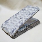 ヘビ年にちなんだiPhone 5用蛇革ケース、特注品で実売3万円 画像