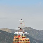 山の湖に新型海賊船!! 画像