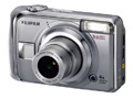 富士フイルム、コンパクトデジカメ「FinePix」に新モデル——有効903万画素で光学4倍ズームを搭載 画像
