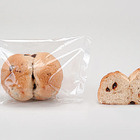 ナチュラルローソンがプルーンを使用したパンを2種類発売 画像
