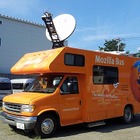 自家発電機や衛星通信機器を搭載したバスを派遣する「Mozilla Busプロジェクト」がスタート 画像