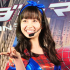 “天使すぎる”橋本環奈、スパイダーマン風ミニスカ衣裳で新宿駅前に登場! 画像