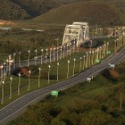 送電網を持たないブラジルの高速道路に約4,300基のソーラー街灯……京セラ 画像