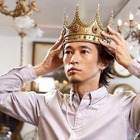 窪塚洋介、11年ぶりCM出演！ 王冠かぶって“KING”になる!? 画像