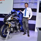 【東京モーターショー2015】ロボットがバイクを自動運転……ヤマハ 画像