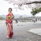 倉木麻衣が嵐山一日観光大使に！深紅の着物姿で登場 画像