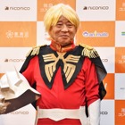 豊島区長が憧れのシャアに！「やはりコスプレっていいですね～」 画像