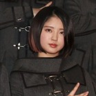 欅坂46・鈴本美愉、NHK紅白でパフォーマンス後に倒れる 画像