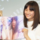 大友花恋、2nd写真集で貴重な水着姿や“ラスト制服”姿を公開! 画像