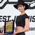 菜々緒、「ベストジーニスト」殿堂入り! これが見納め!?“菜々緒ポーズ”も披露 画像