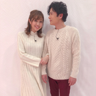 菊地亜美、稲垣吾郎とのおそろいコーデで腕組み写真 画像