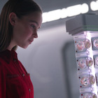 滅びたはずの世界から負傷した女性が現れて...Netflix『アイ・アム・マザー』独占配信スタート 画像