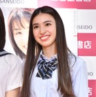 長見玲亜、1st写真集で大胆ビキニ姿を披露も「恥ずかしいとかはあまりなかったです」 画像