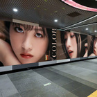 橋本環奈が渋谷駅に登場！ドアップ巨大ポスターが30メートルにわたって掲出 画像