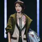 【TGC 2019】欅坂46・渡邉理佐と土生瑞穂がポップ&ストリートスタイルで笑顔のランウェイ 画像