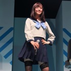 『ZIP！』お天気アナ貴島明日香、セクシーすぎる制服コスプレを披露 画像