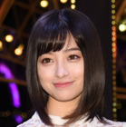 制服姿はかわいいけど……橋本環奈、映画『シグナル100』の“ちょっと不穏？”なオフショット公開！ 画像