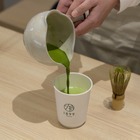 プロが点てた抹茶を目の前で......日本茶カフェ「チャヤ1899 東京」オープン！ 画像