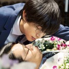 堤真一と吉沢亮がキス!? 映画『一度死んでみた』衝撃の場面カット公開 画像