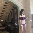 井口綾子、写真集の貴重な水着オフショットを一挙公開！ 画像