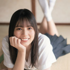 日向坂46・小坂菜緒、彼女感あふれるグラビア披露！ 画像