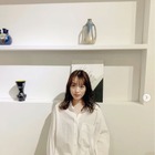 神部美咲の彼シャツ姿が“あざとかわいい”！インスタ写真にファン歓喜 画像