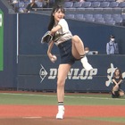 NMB48・横野すみれ、人生初始球式は75点!ショートパンツで綺麗なモーション披露 画像