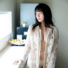 元AKB48・高橋希来、セクシーすぎるギリギリ胸チラカットにも挑戦！1st写真集を発売 画像