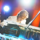 YOSHIKI、HIDEとのディズニーデートを振り返る「『ミッキーマウスより目立ってしまう』と思い…」 画像