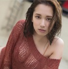 都丸紗也華、しっとりセクシーなカット公開!ファン「ナイスボディー」「最高です」 画像