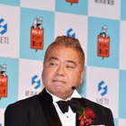 出川哲朗、フラれた直後にハグを要求！？若槻・めるる悲鳴「意味分からない」 画像