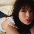 福本莉子、4年ぶり写真集!妖艶なドレス姿や自慢のロングヘアをカット 画像