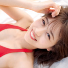AKB48・篠崎彩奈、大人の色気たっぷりの1stイメージDVD本日発売！ 画像