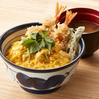 優しい味わいが魅力！天丼てんやから特製和風あん使用の海老天丼 画像