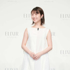 浜辺美波、新ミューズに就任発表会に爽やかな白のワンピース姿で登場 画像