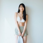 ミスマガジン・大槻りこ、スレンダーな究極ボディ見せるセクシーグラビア！ 画像
